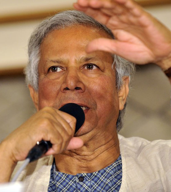 بعد نوبل.. محمد يونس يحمل ميدالية ذهبية من الكونغرس  صورة رقم 4