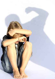 اردني يغتصب ابنته القاصر 20 مرة ويفض بكارتها صورة رقم 1