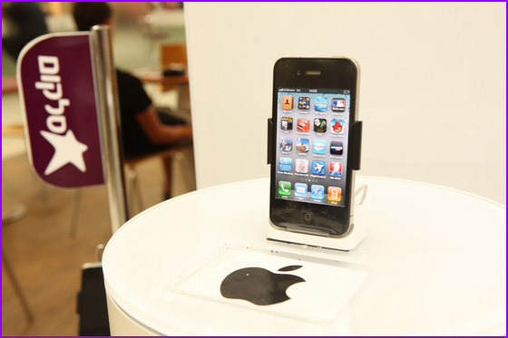 البدء بتسويق الآيفون 4 في سلكوم صورة رقم 2