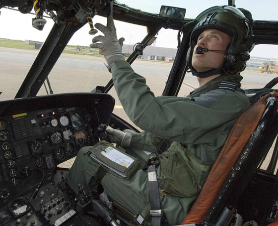 الامير وليام يحارب الجميع ويريد أن يخدم في جزر الفوكلاند!!  صورة رقم 2