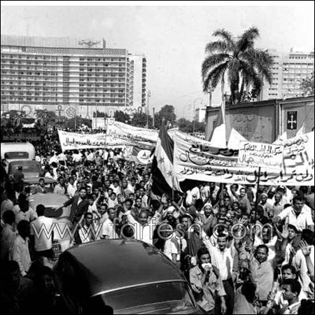 الجماهير الغاضبة على قرار تنحي جمال عبد الناصر كانت مهيئة لذلك! صورة رقم 5
