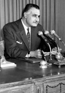 الجماهير الغاضبة على قرار تنحي جمال عبد الناصر كانت مهيئة لذلك! صورة رقم 1