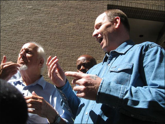 اصم سجن 20 عاما بتهمة الاعتداء على طفلة.. وهو بريء!  صورة رقم 3