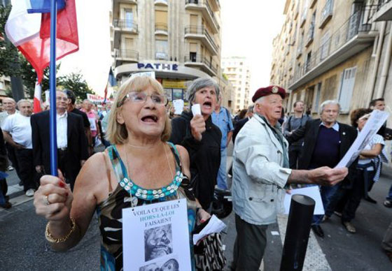 خارجون عن القانون يلقى تهديدات متطرفين بتفجير السينما  صورة رقم 6