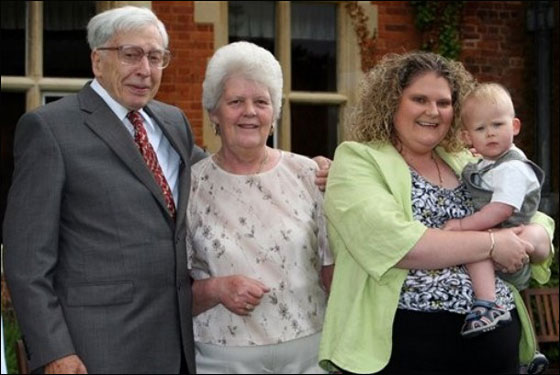 لمساعدته النساء على الحمل.. منح إدواردز جائزة نوبل للطب!    صورة رقم 3