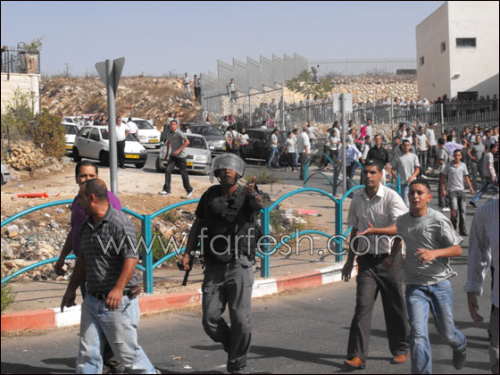 عين ماهل: مواجهات الأمس تزيدنا إصرارا على رفض المديرة  صورة رقم 23