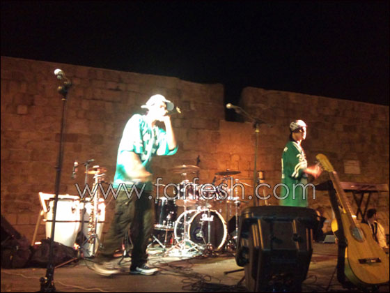 المئات يشاركون في فعاليات منصة الفن العربي في عكا  صورة رقم 11