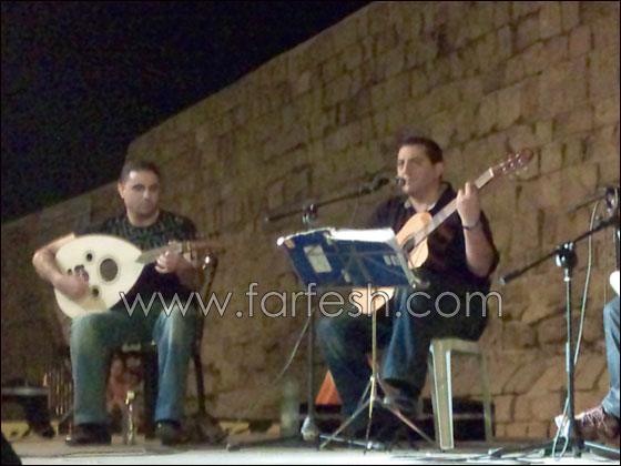 المئات يشاركون في فعاليات منصة الفن العربي في عكا  صورة رقم 10