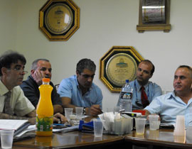 اجتماع طارئ في عين ماهل وانتظام الدراسة فيها اليوم  صورة رقم 1