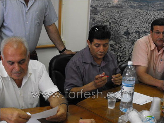 اجتماع طارئ في عين ماهل وانتظام الدراسة فيها اليوم  صورة رقم 6