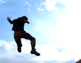 قفز من المطعم هربا من دفع الفاتورة.. فلقي حتفه! صورة رقم 1