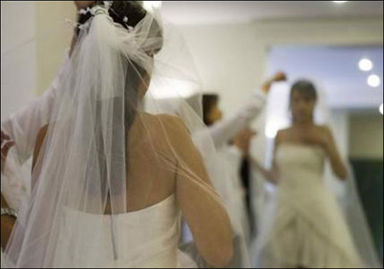 سعودية تصالح زوجها عن طريق تزويجه باخرى!! صورة رقم 1