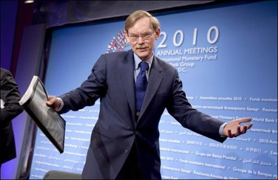 آن هيثواي تساعد البنك الدولي لجمع التبرعات! صورة رقم 9 آن هيثواي تساعد البنك الدولي لجمع التبرعات! صورة رقم 9