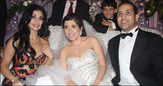 وهبي تشارك حفل زفاف في الاسكندرية! صورة رقم 5 وهبي تشارك حفل زفاف في الاسكندرية! صورة رقم 5