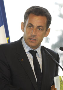 هل تورط ساركوزي في فضيحة رشاوى مالية؟!!  صورة رقم 1