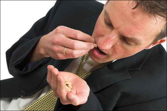 قاضي يشترط على مراهق أن يعد بحثاً عن المخدرات بدلاً من السجن! صورة رقم 1