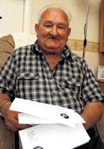 جندي الماني سابق يلتقي بشقيقته بعد 80 عاما من الفراق! صورة رقم 1