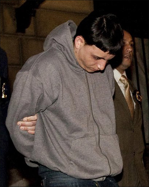 نيويورك: يهتكون عرض المثليين بشكل فاحش ويحسبون ضربهم حلال  صورة رقم 10