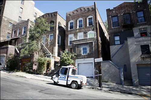 نيويورك: يهتكون عرض المثليين بشكل فاحش ويحسبون ضربهم حلال  صورة رقم 3