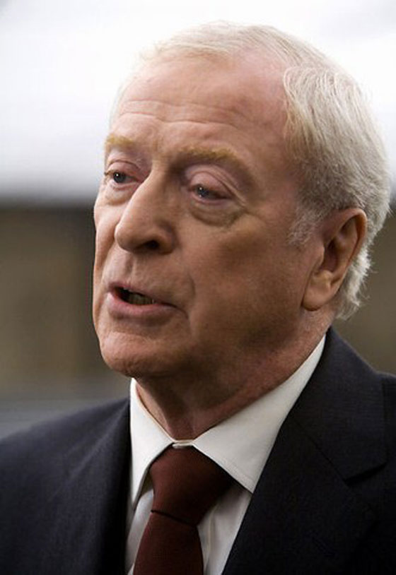 مايكل كين يعترف: أقنعت أحد الأطباء بقتل والدي.. رحمة!  صورة رقم 6