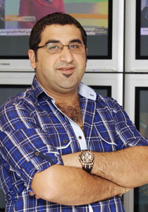 ياسر سامي ينسق بنجاح بين الاذاعة والتلفزيون! صورة رقم 1 ياسر سامي ينسق بنجاح بين الاذاعة والتلفزيون! صورة رقم 1