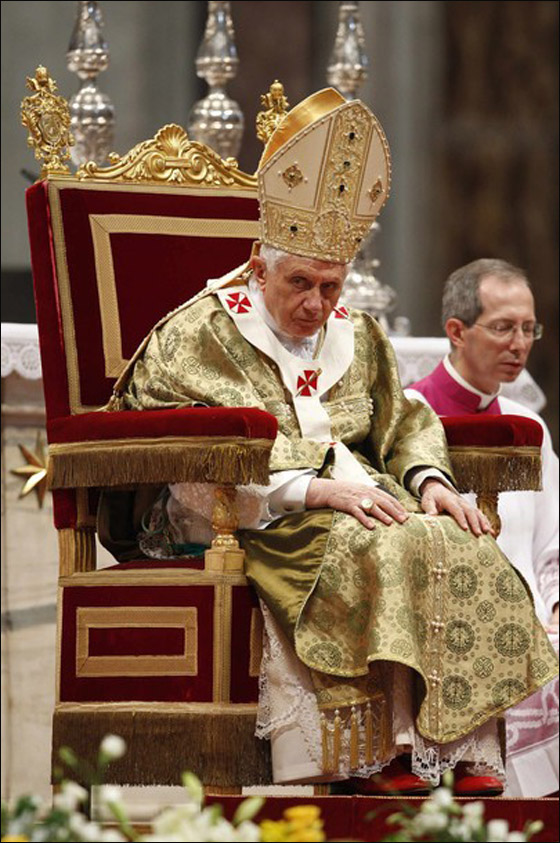 بابا الفاتيكان: وضع المسيحيين في الشرق الاوسط 