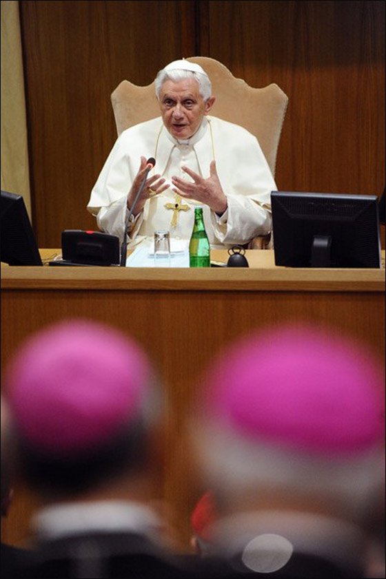 بابا الفاتيكان: وضع المسيحيين في الشرق الاوسط 