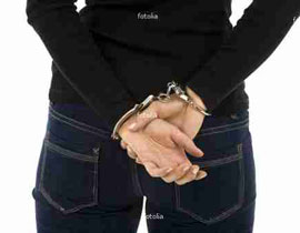 حاولت بيع ابنتها لمهربي الاعضاء البشرية بـ 12 الف دولار! صورة رقم 1