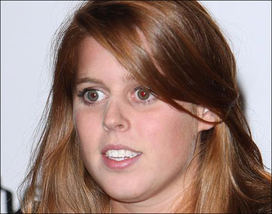 الأميرة بياتريس تبكي بحزن بعد تحطم سيارتها!! صورة رقم 2 الأميرة بياتريس تبكي بحزن بعد تحطم سيارتها!! صورة رقم 2