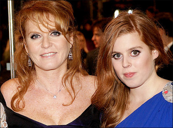 الأميرة بياتريس تبكي بحزن بعد تحطم سيارتها!! صورة رقم 5 الأميرة بياتريس تبكي بحزن بعد تحطم سيارتها!! صورة رقم 5