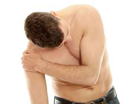 اليمن: تشاجرت مع زوجها فسكبت الماء المغلي على جسده! صورة رقم 1