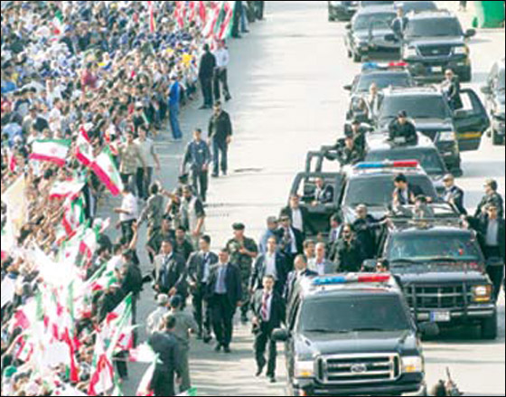 اسرائيل تنفي رواية نصرالله حول الرشاش الذي أهداه لنجاد صورة رقم 3 اسرائيل تنفي رواية نصرالله حول الرشاش الذي أهداه لنجاد صورة رقم 3