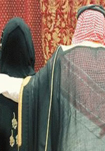 خالف ما حرمه الشرع: مأذون شرعي يتزوج طفلة على سنة الله!! صورة رقم 1 خالف ما حرمه الشرع: مأذون شرعي يتزوج طفلة على سنة الله!! صورة رقم 1