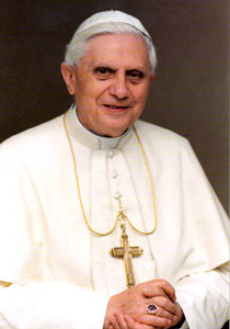 البابا لساركوزي: زوجتك المنزوعة غير مرحب بها في الفاتيكان!  صورة رقم 1