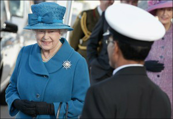 الملكة اليزابيث تلغي حفلة العيد بسبب الأوضاع الإقتصادية! صورة رقم 4 الملكة اليزابيث تلغي حفلة العيد بسبب الأوضاع الإقتصادية! صورة رقم 4