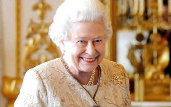 الملكة اليزابيث تلغي حفلة العيد بسبب الأوضاع الإقتصادية! صورة رقم 5 الملكة اليزابيث تلغي حفلة العيد بسبب الأوضاع الإقتصادية! صورة رقم 5