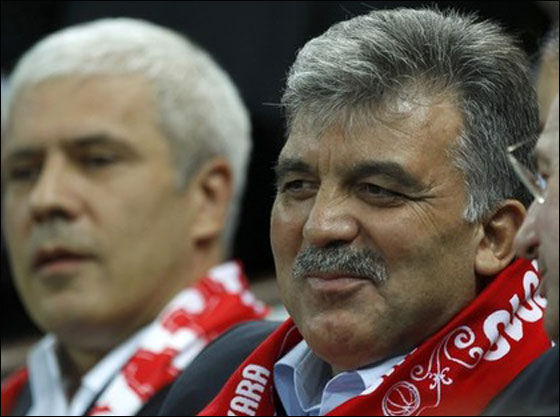 الرئيس التركي يفرض الحجاب بحفلته صورة رقم 7 الرئيس التركي يفرض الحجاب بحفلته صورة رقم 7