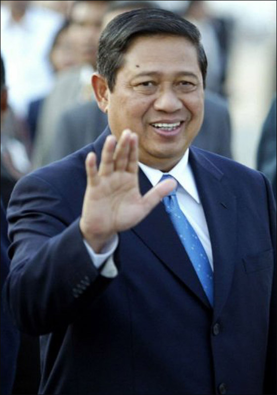 ليتم قبولك في العمل، أجب: ما هي آخر أغنية أصدرها الرئيس؟ صورة رقم 1