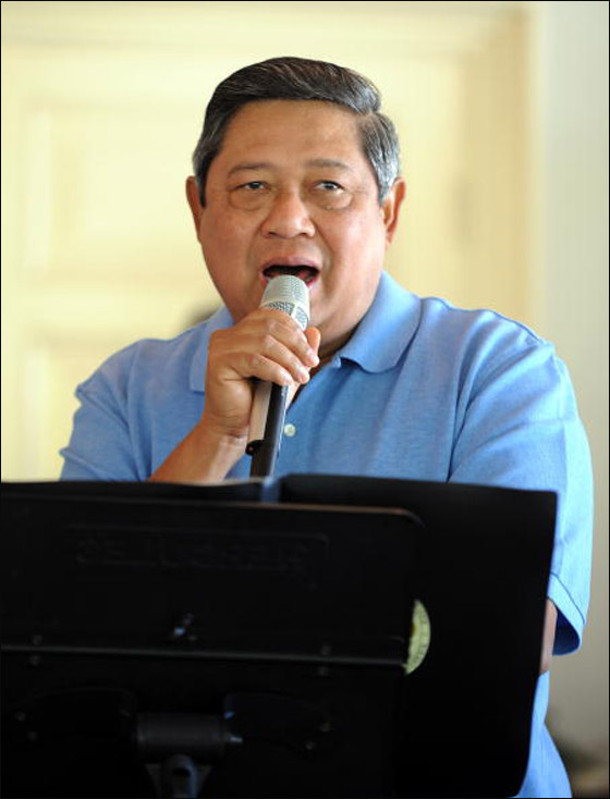 ليتم قبولك في العمل، أجب: ما هي آخر أغنية أصدرها الرئيس؟ صورة رقم 2