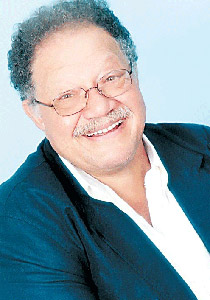 يحيى الفخراني: حفيدي غيّر حياتي!! صورة رقم 1 يحيى الفخراني: حفيدي غيّر حياتي!! صورة رقم 1