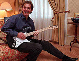 مجموع هدايا بلير خلال توليه رئاسة بريطانيا بلغ 76! صورة رقم 1 مجموع هدايا بلير خلال توليه رئاسة بريطانيا بلغ 76! صورة رقم 1