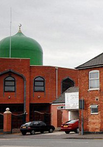 بريطانيا: كاميرات المراقبة لمكافحة الارهاب تثير غضب المسلمين! صورة رقم 1 بريطانيا: كاميرات المراقبة لمكافحة الارهاب تثير غضب المسلمين! صورة رقم 1