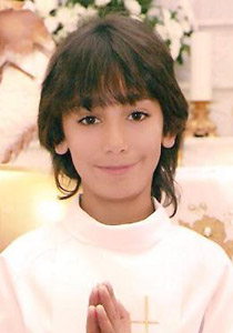 اعجوبة: زيت متدفق من تمثال مار شربل يشفي طفل من مرضه! صورة رقم 1 اعجوبة: زيت متدفق من تمثال مار شربل يشفي طفل من مرضه! صورة رقم 1