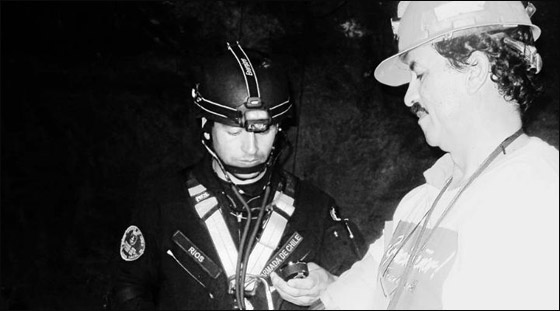 بعد سنوات.. 5 من عمال المنجم الناجين يتممون مراسم زواجهم! صورة رقم 29 بعد سنوات.. 5 من عمال المنجم الناجين يتممون مراسم زواجهم! صورة رقم 29