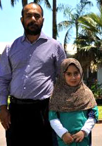 عقاب طفلة: سخر الصبي من حجابها فشدت سرواله إلى أسفل صورة رقم 1 عقاب طفلة: سخر الصبي من حجابها فشدت سرواله إلى أسفل صورة رقم 1