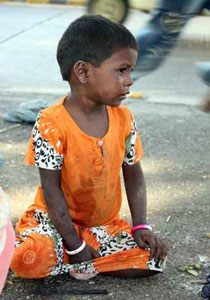 القبض على عصابة تتعدى بشكل فاحش على اطفال الشوارع في مصر! صورة رقم 1