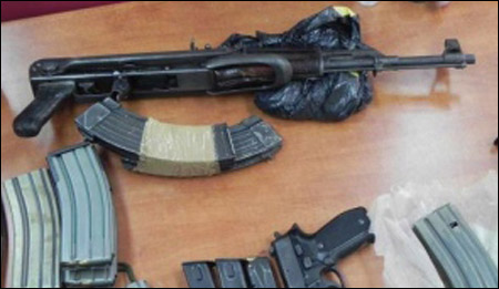 إسرائيل: الجنود سرقوا أسلحة من المعسكر وباعوها لعصابات الإجرام صورة رقم 2