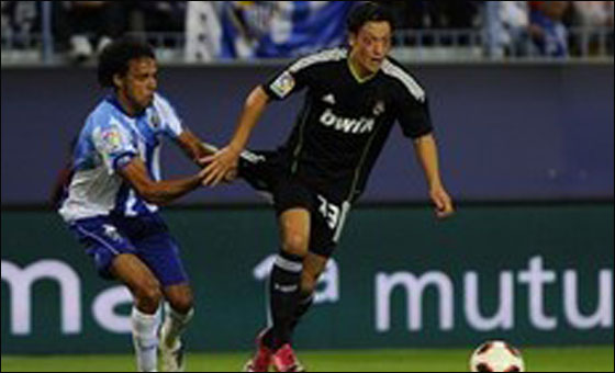 مصافحة المستشارة الألمانية ميركل للاعب أوزيل تحدث أزمة سياسية! صورة رقم 8 مصافحة المستشارة الألمانية ميركل للاعب أوزيل تحدث أزمة سياسية! صورة رقم 8