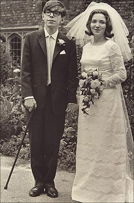 بريطاني يتحول الى اشهر العلماء بعد اقرار الاطباء وفاته  صورة رقم 11