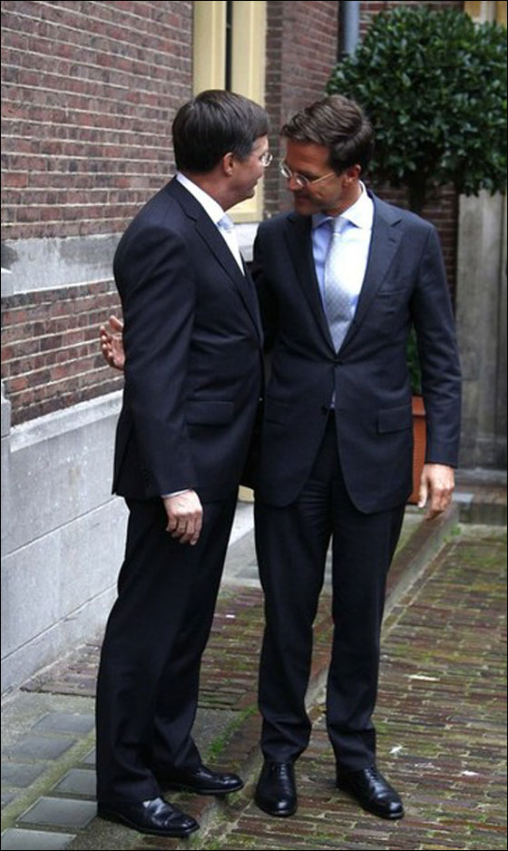 مدرّس.. وظيفة إضافية لرئيس الوزراء الهولندي! صورة رقم 9 مدرّس.. وظيفة إضافية لرئيس الوزراء الهولندي! صورة رقم 9